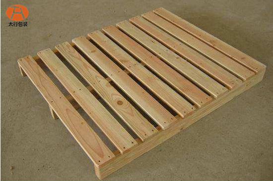 木托盤(pán)與集裝箱主要優(yōu)勢(shì).jpg