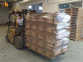 無(wú)錫某設(shè)備工廠定制的紙箱