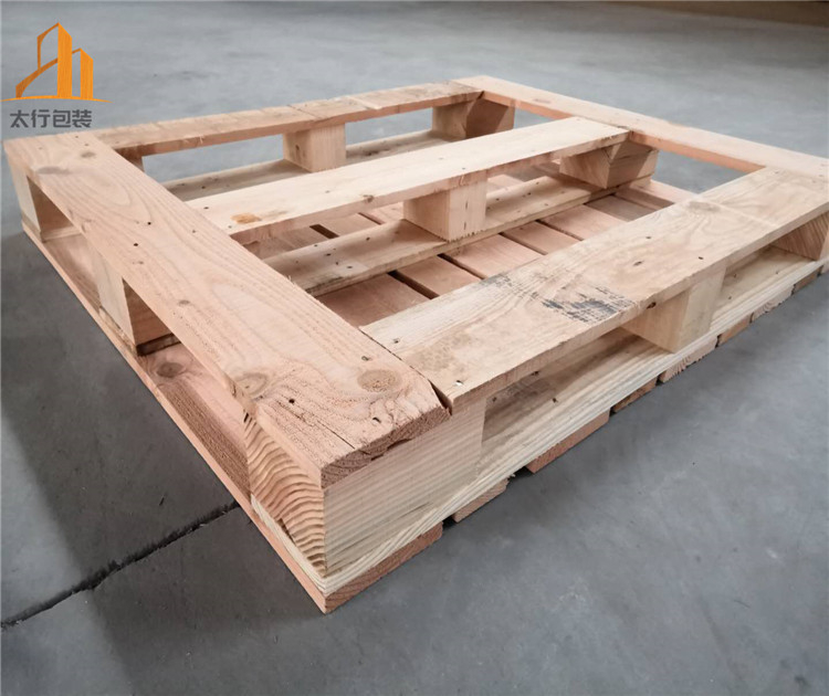 某集團企業(yè)量身定制松木托盤