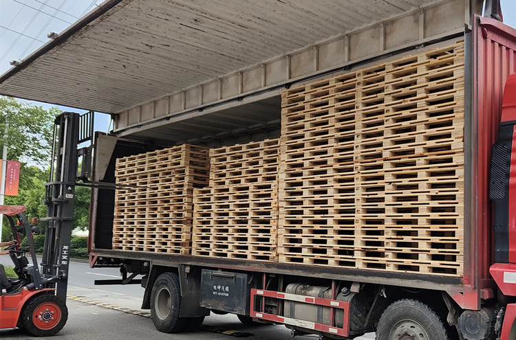 循環(huán)使用的木托盤選擇哪種好？